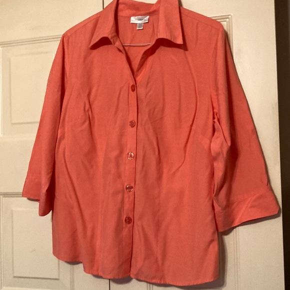 dressbarn Tops - Dressbarn. Button front blouse. Excellent condition.